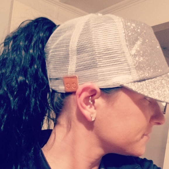 NEW Pink Blingy high CC pony tail hat! - Picture 4 of 4